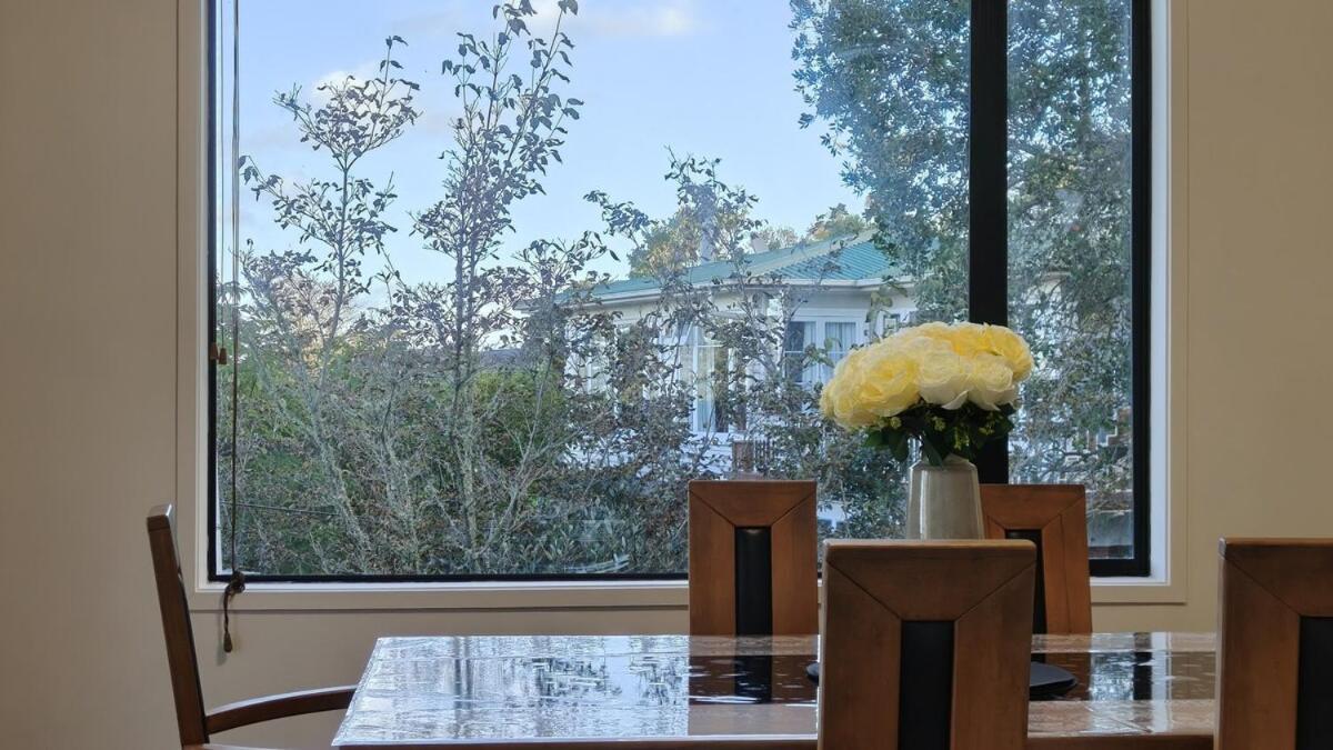 Вилла Hidden Oasis In Epsom With Panoramic View Окленд Экстерьер фото